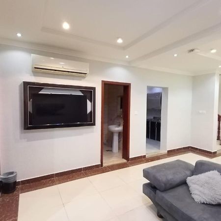 Celine Al Motamaiza Furnished Apartment เจดดาห์ ภายนอก รูปภาพ