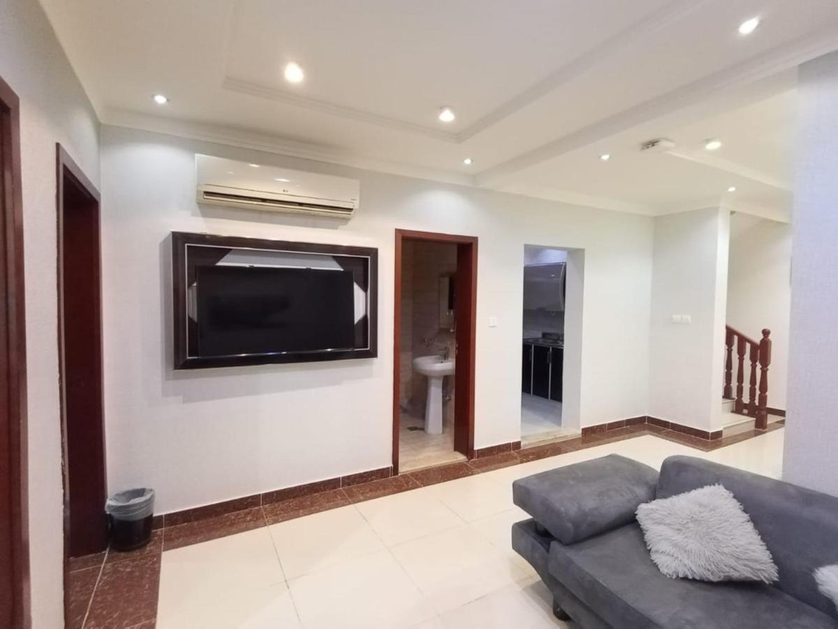 Celine Al Motamaiza Furnished Apartment เจดดาห์ ภายนอก รูปภาพ
