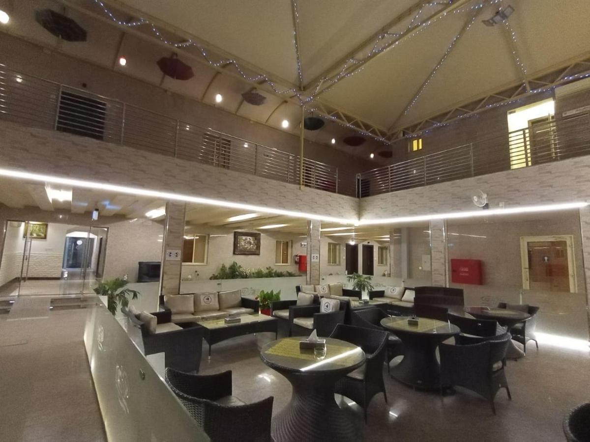 Celine Al Motamaiza Furnished Apartment เจดดาห์ ภายนอก รูปภาพ